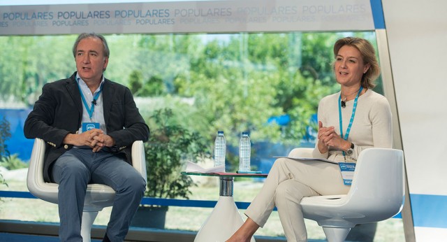 José María Beneyto y García Tejerina en la Escuela de Verano del PP