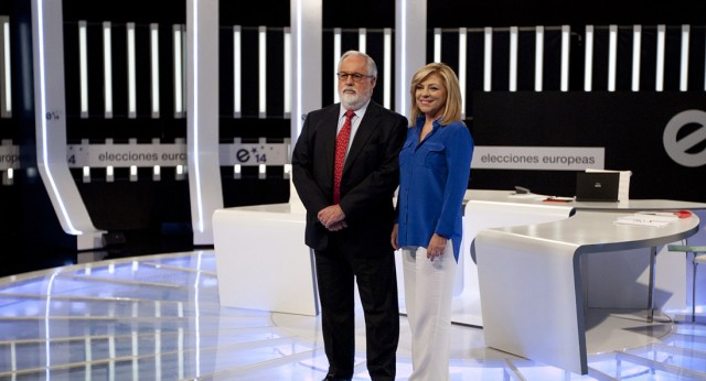 Arias Cañete y Elena Valenciano antes del debate 