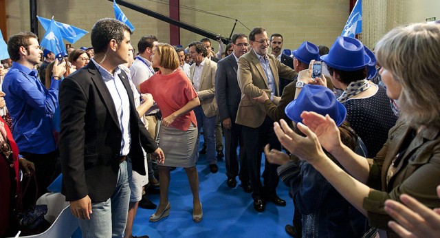 Mariano Rajoy y María Dolores de Cospedal a su llegada al acto
