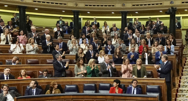 Alberto Núñez Feijóo y Marimar Blanco en el Congreso de los diputados