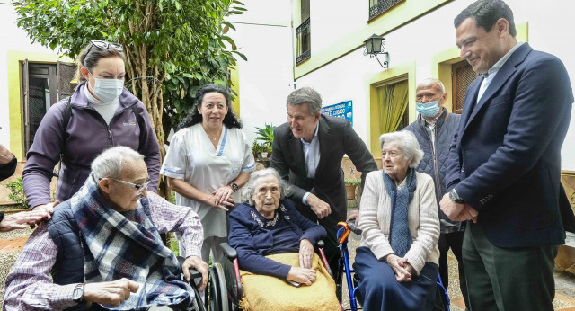 Alberto Nuñez Feijóo visita la Fundación Hospital y Nuestra Señora de los Dolores San Jacinto Cordoba