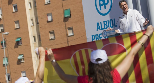 Xavier García Allbiol en un acto de campaña en Badalona