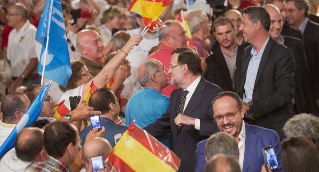 Mariano Rajoy y Xavi García Albiol en el acto de Reus