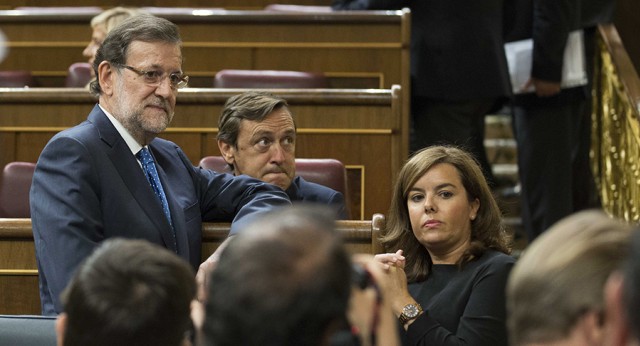 Mariano Rajoy con Soraya Sáenz de Santamaría y Rafa Hernando