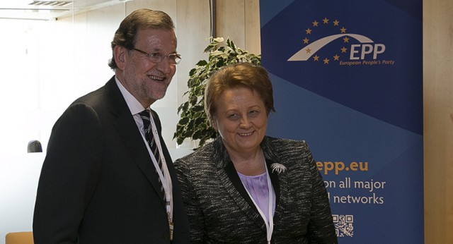 Mariano Rajoy con la primera ministra de Letonia, Laimdota Straujuma