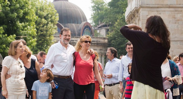 Mariano Rajoy y Ana Pastor visitan el municipio pontevedrés de Mondariz Balneario