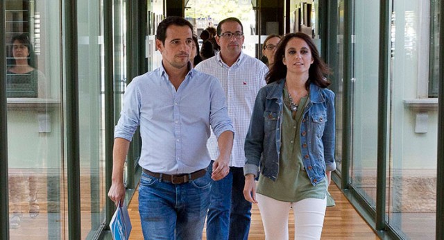 Andrea Levy realiza una visita a Castelldefels