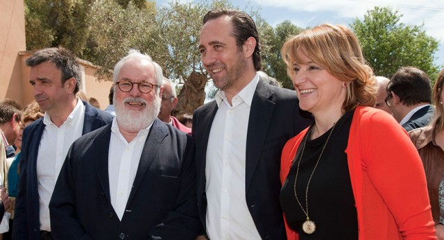 Miguel Arias Cañete, José Ramón Bauzá, y Rosa Estarás en Palma de Mallorca