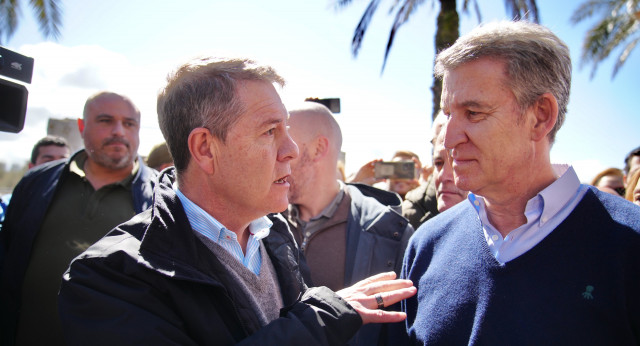 Alberto Núñez Feijóo visita Talavera de la Reina tras el temporal