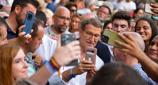 Alberto Núñez Feijóo en un mitin en Barcelona