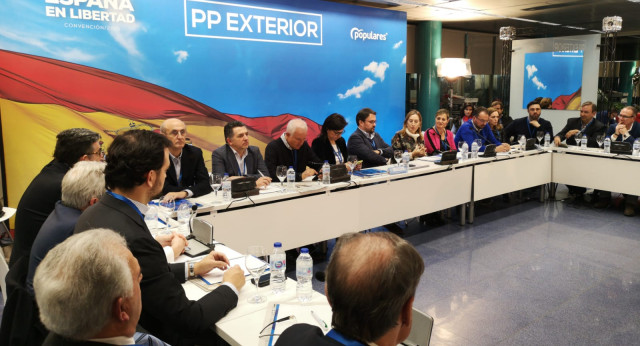 Reunión de la secretaria de Emigración del Partido Popular, Ana Vázquez Blanco, con el Consejo de Españoles Residentes en el Exterior